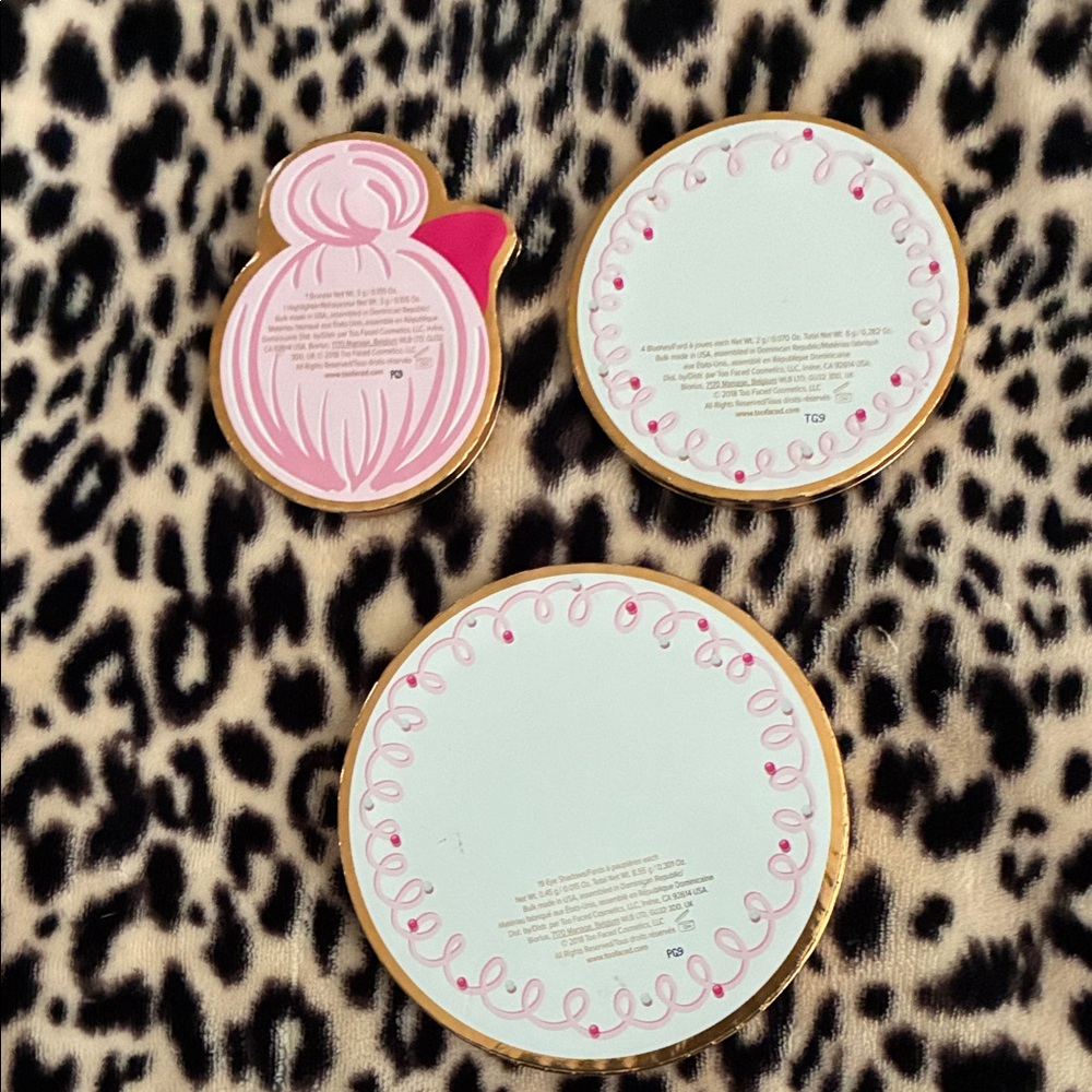 🎀 Too Faced Compact Set 🎀 - Picture 3 of 7
